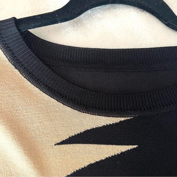 BLACK BEIGE KNITTED TOP WITH PRINTED SLEEVES SIZE S/M - Picture 8 of 10